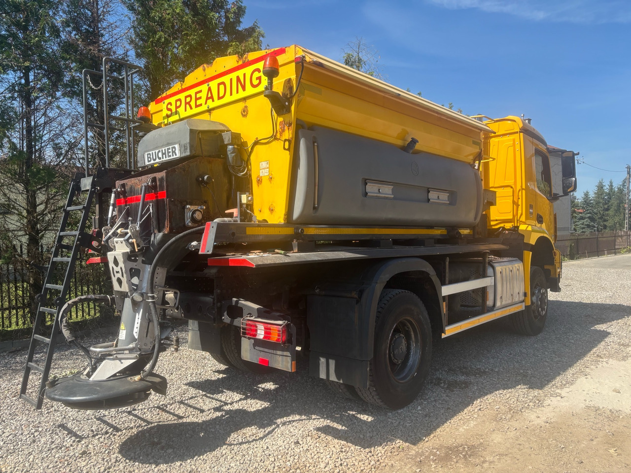 MERCEDES AROCS 1824 4x4BB  GRITTER/SPREADER/PLOUGH - Εκχιονιστικό μηχάνημα: φωτογραφία 5 MERCEDES AROCS 1824 4x4BB  GRITTER/SPREADER/PLOUGH - Εκχιονιστικό μηχάνημα: φωτογραφία 5