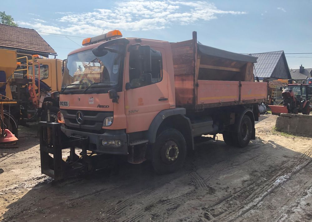 Mercedes-Benz Atego 1324 4x4 wywrotka piaskarka solarka - Φορτηγό ανατρεπόμενο: φωτογραφία 1 Mercedes-Benz Atego 1324 4x4 wywrotka piaskarka solarka - Φορτηγό ανατρεπόμενο: φωτογραφία 1