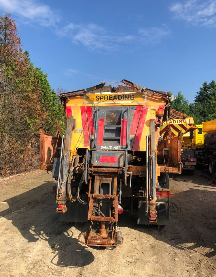 Μίσθωση Mercedes-Benz Atego 1324 4x4 wywrotka piaskarka solarka Mercedes-Benz Atego 1324 4x4 wywrotka piaskarka solarka: φωτογραφία 8 Μίσθωση Mercedes-Benz Atego 1324 4x4 wywrotka piaskarka solarka Mercedes-Benz Atego 1324 4x4 wywrotka piaskarka solarka: φωτογραφία 8