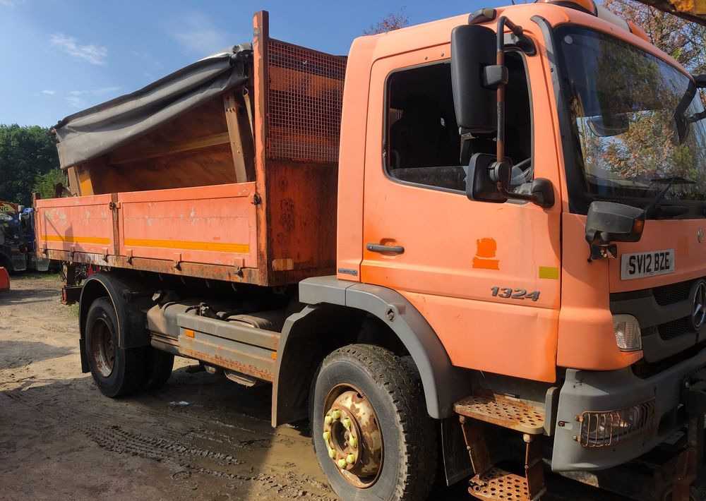 Μίσθωση Mercedes-Benz Atego 1324 4x4 wywrotka piaskarka solarka Mercedes-Benz Atego 1324 4x4 wywrotka piaskarka solarka: φωτογραφία 15 Μίσθωση Mercedes-Benz Atego 1324 4x4 wywrotka piaskarka solarka Mercedes-Benz Atego 1324 4x4 wywrotka piaskarka solarka: φωτογραφία 15