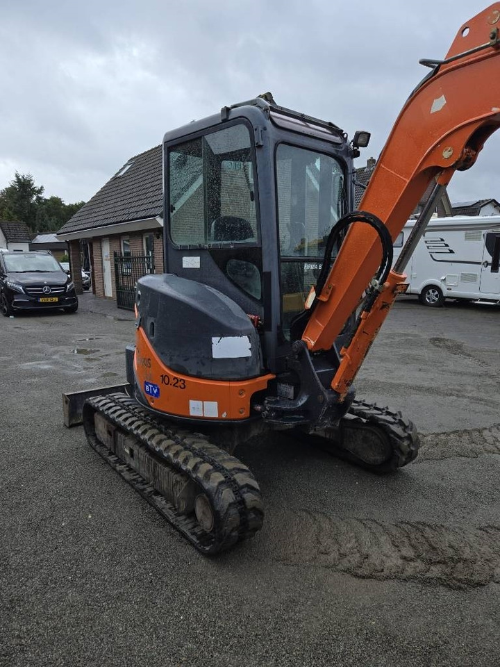 Hitachi ZX 35 U-2 - Μίνι εκσκαφέας: φωτογραφία 5 Hitachi ZX 35 U-2 - Μίνι εκσκαφέας: φωτογραφία 5