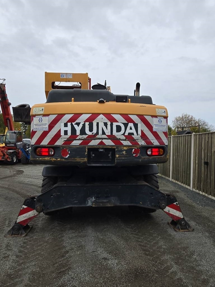 Hyundai R 180W-9A - Τροχοφόρος εκσκαφέας: φωτογραφία 3 Hyundai R 180W-9A - Τροχοφόρος εκσκαφέας: φωτογραφία 3