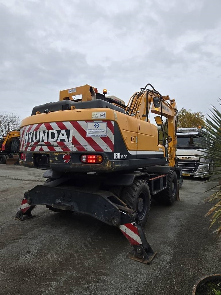 Hyundai R 180W-9A - Τροχοφόρος εκσκαφέας: φωτογραφία 4 Hyundai R 180W-9A - Τροχοφόρος εκσκαφέας: φωτογραφία 4