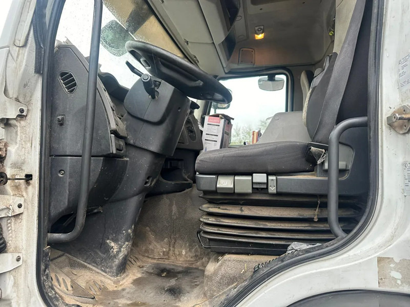 Renault Premium 370 DXI - Φορτηγό κόφα: φωτογραφία 5 Renault Premium 370 DXI - Φορτηγό κόφα: φωτογραφία 5