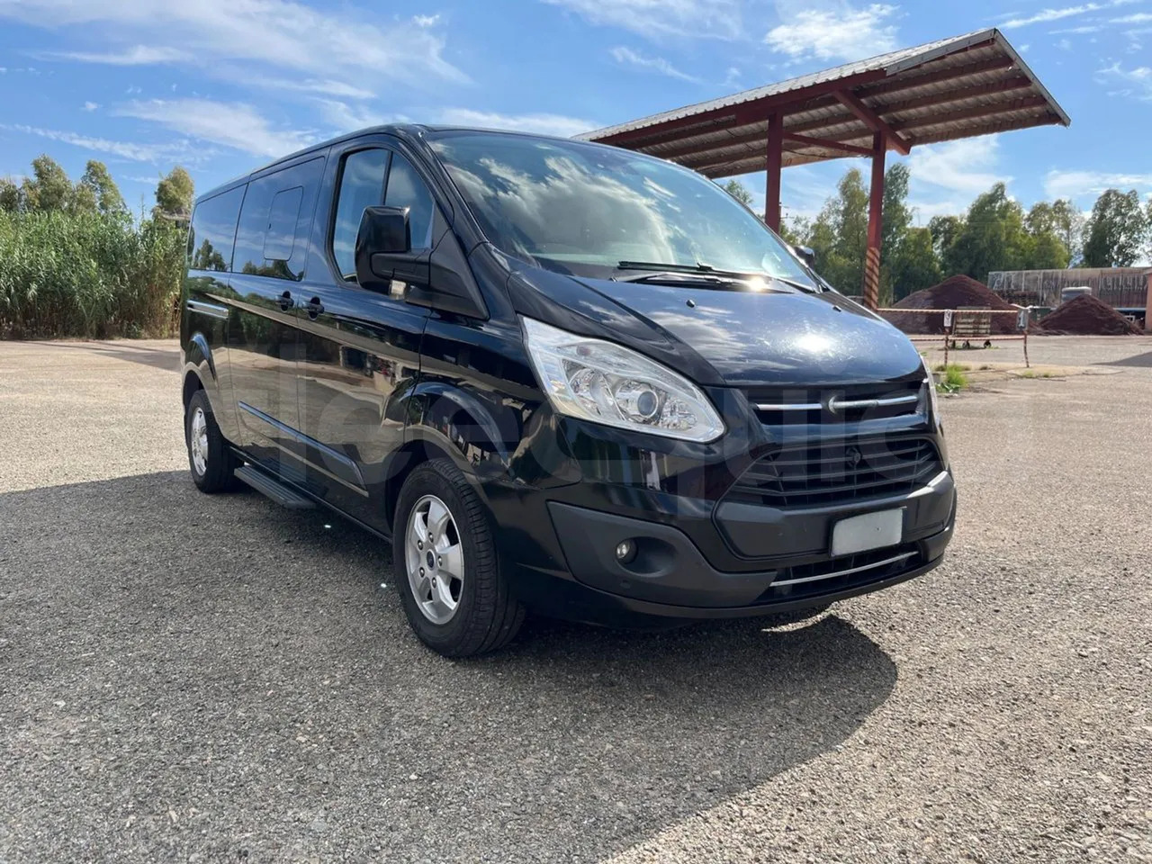 Ford Tourneo Custom - Μικρό λεωφορείο, Επιβατικό βαν: φωτογραφία 1 Ford Tourneo Custom - Μικρό λεωφορείο, Επιβατικό βαν: φωτογραφία 1