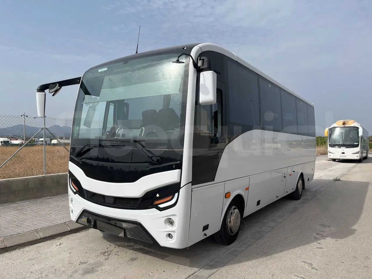 Isuzu Grand Toro - Πούλμαν: φωτογραφία 4 Isuzu Grand Toro - Πούλμαν: φωτογραφία 4