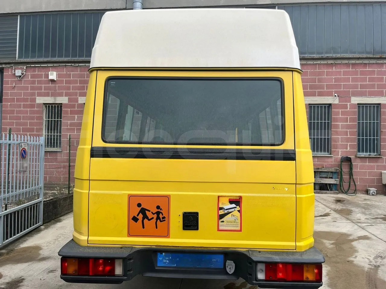 Iveco A45E10 - Σχολικό λεωφορείο: φωτογραφία 4 Iveco A45E10 - Σχολικό λεωφορείο: φωτογραφία 4