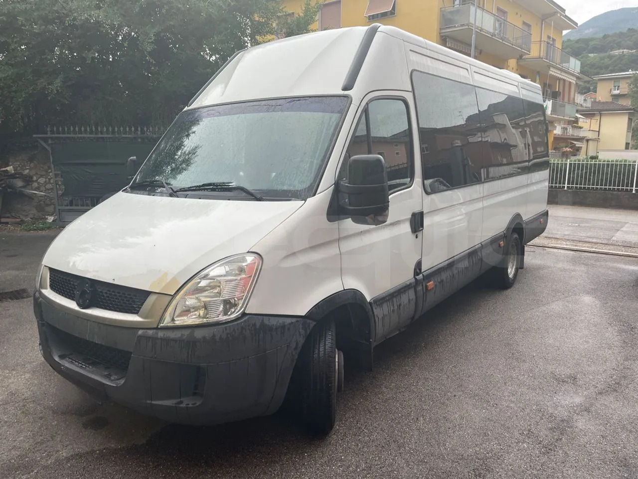 Iveco Daily - Μικρό λεωφορείο, Επιβατικό βαν: φωτογραφία 4 Iveco Daily - Μικρό λεωφορείο, Επιβατικό βαν: φωτογραφία 4