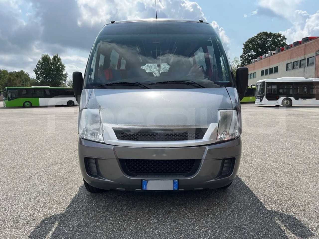 Iveco Daily - Πούλμαν: φωτογραφία 2 Iveco Daily - Πούλμαν: φωτογραφία 2