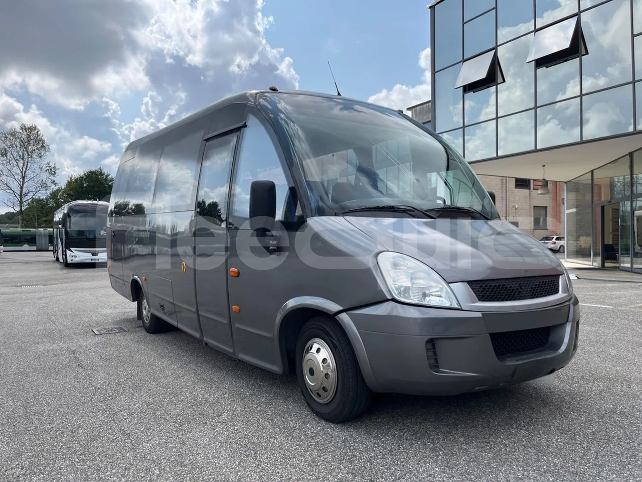 Iveco Daily - Πούλμαν: φωτογραφία 1 Iveco Daily - Πούλμαν: φωτογραφία 1