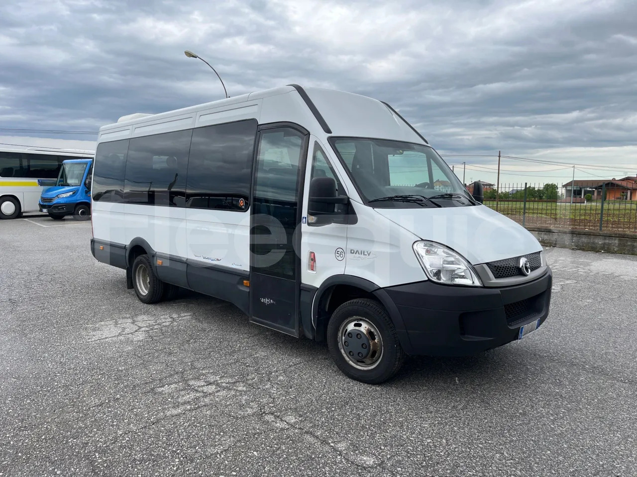 Iveco Daily - Μικρό λεωφορείο, Επιβατικό βαν: φωτογραφία 1 Iveco Daily - Μικρό λεωφορείο, Επιβατικό βαν: φωτογραφία 1