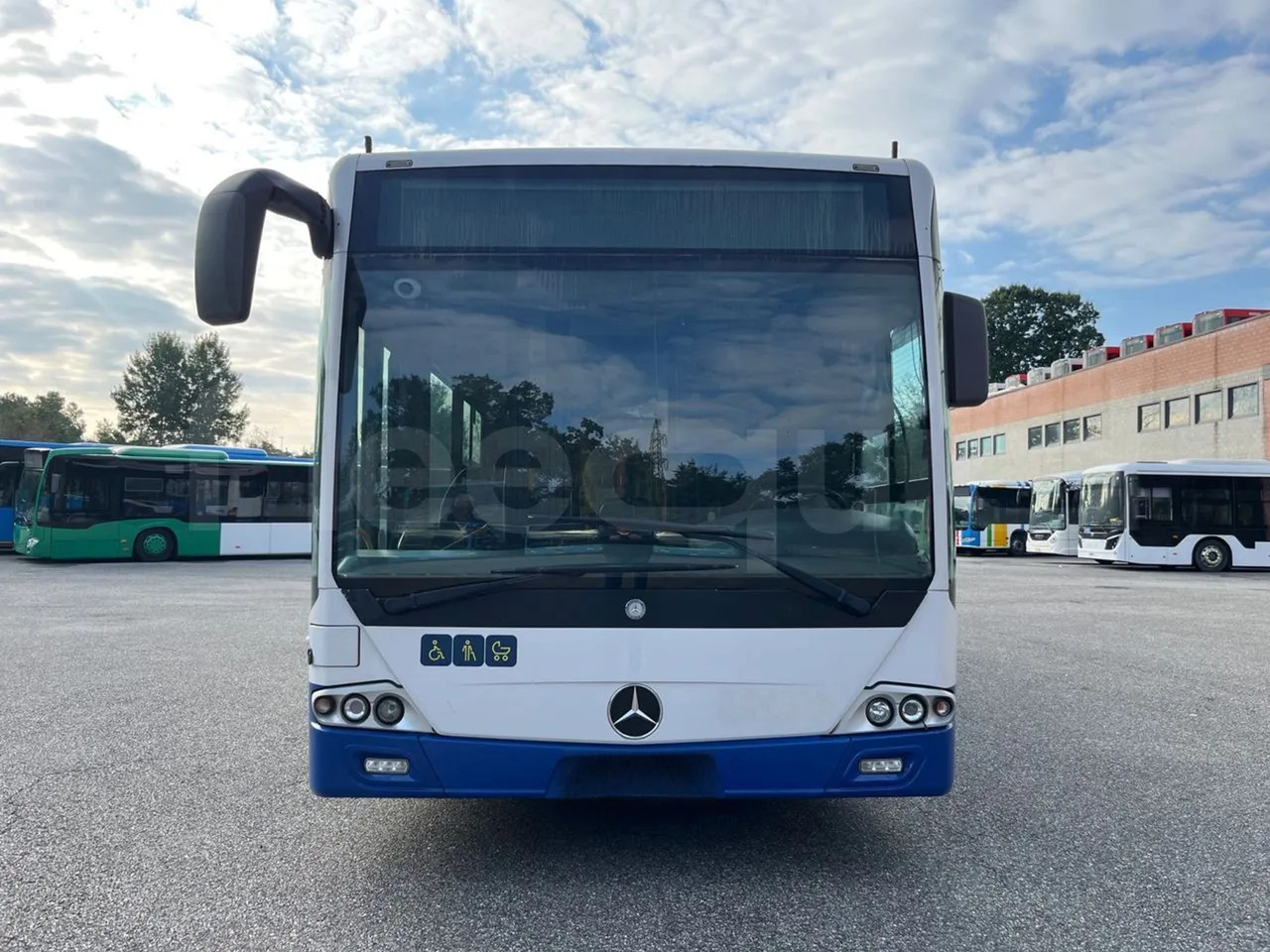Mercedes-Benz Conecto - Αστικό λεωφορείο: φωτογραφία 2 Mercedes-Benz Conecto - Αστικό λεωφορείο: φωτογραφία 2