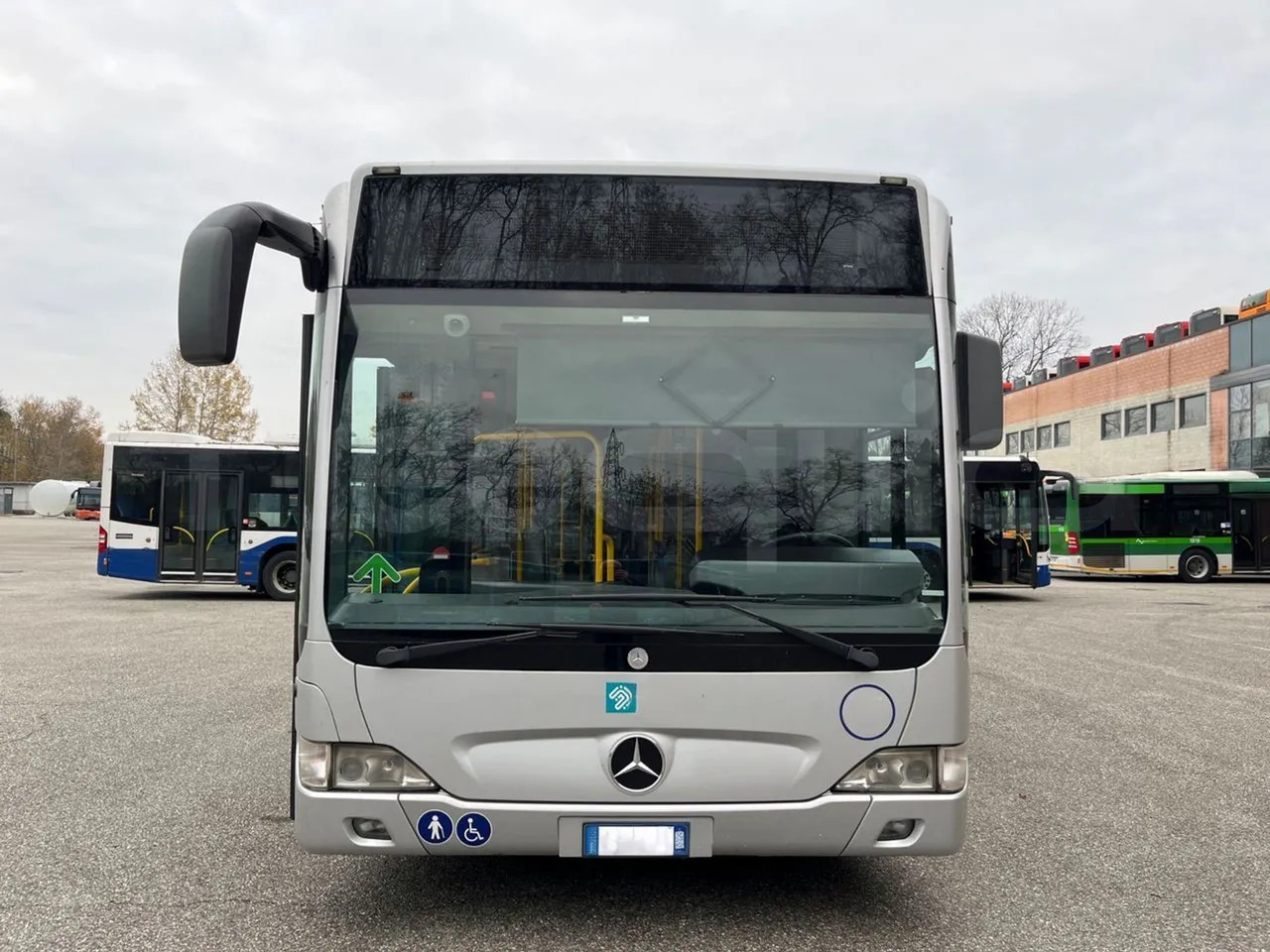 Mercedes-Benz O 530 - Αστικό λεωφορείο: φωτογραφία 2 Mercedes-Benz O 530 - Αστικό λεωφορείο: φωτογραφία 2