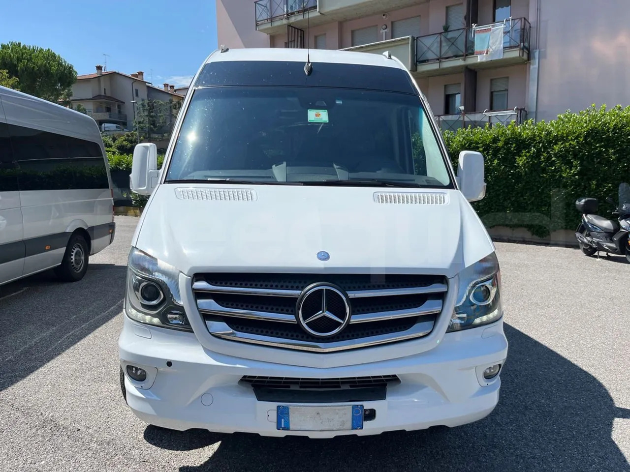 Mercedes-Benz Sprinter - Προαστιακό λεωφορείο: φωτογραφία 2 Mercedes-Benz Sprinter - Προαστιακό λεωφορείο: φωτογραφία 2