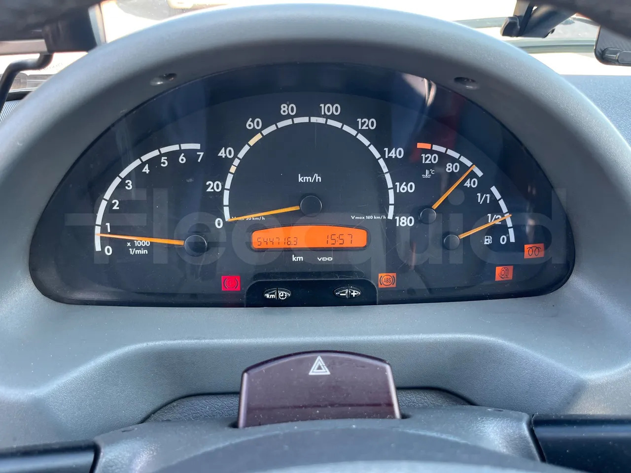 Mercedes-Benz Sprinter - Προαστιακό λεωφορείο: φωτογραφία 3 Mercedes-Benz Sprinter - Προαστιακό λεωφορείο: φωτογραφία 3