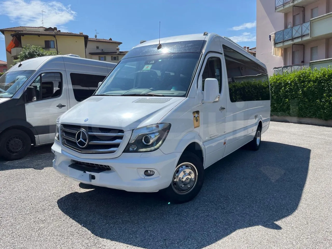 Mercedes-Benz Sprinter - Προαστιακό λεωφορείο: φωτογραφία 4 Mercedes-Benz Sprinter - Προαστιακό λεωφορείο: φωτογραφία 4