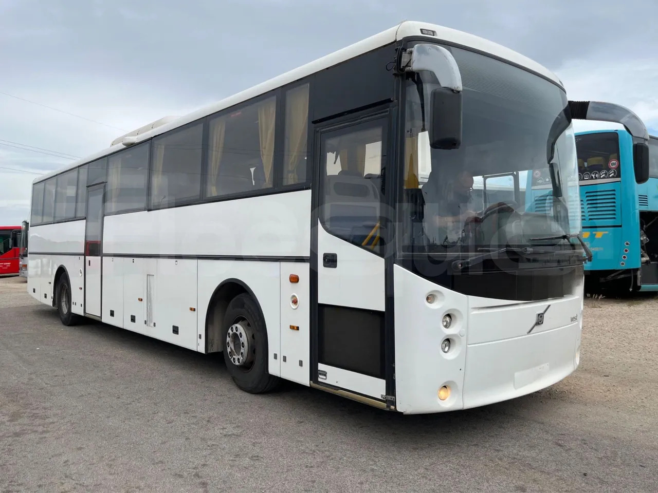 Volvo B12 - Πούλμαν: φωτογραφία 1 Volvo B12 - Πούλμαν: φωτογραφία 1