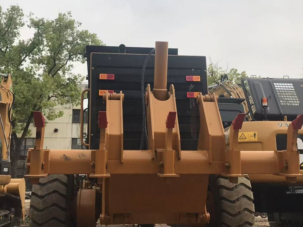 CAT 140k - Γκρέιντερ: φωτογραφία 5 CAT 140k - Γκρέιντερ: φωτογραφία 5