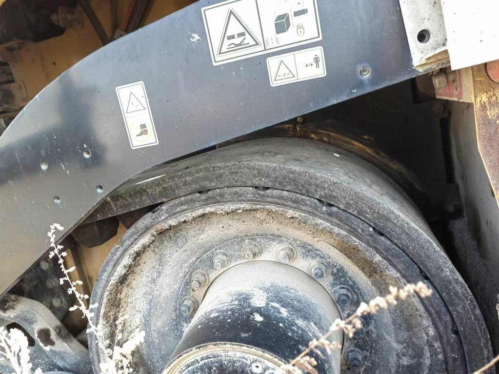 CAT AP655F - Διαστρωτήρας ασφάλτου: φωτογραφία 3 CAT AP655F - Διαστρωτήρας ασφάλτου: φωτογραφία 3