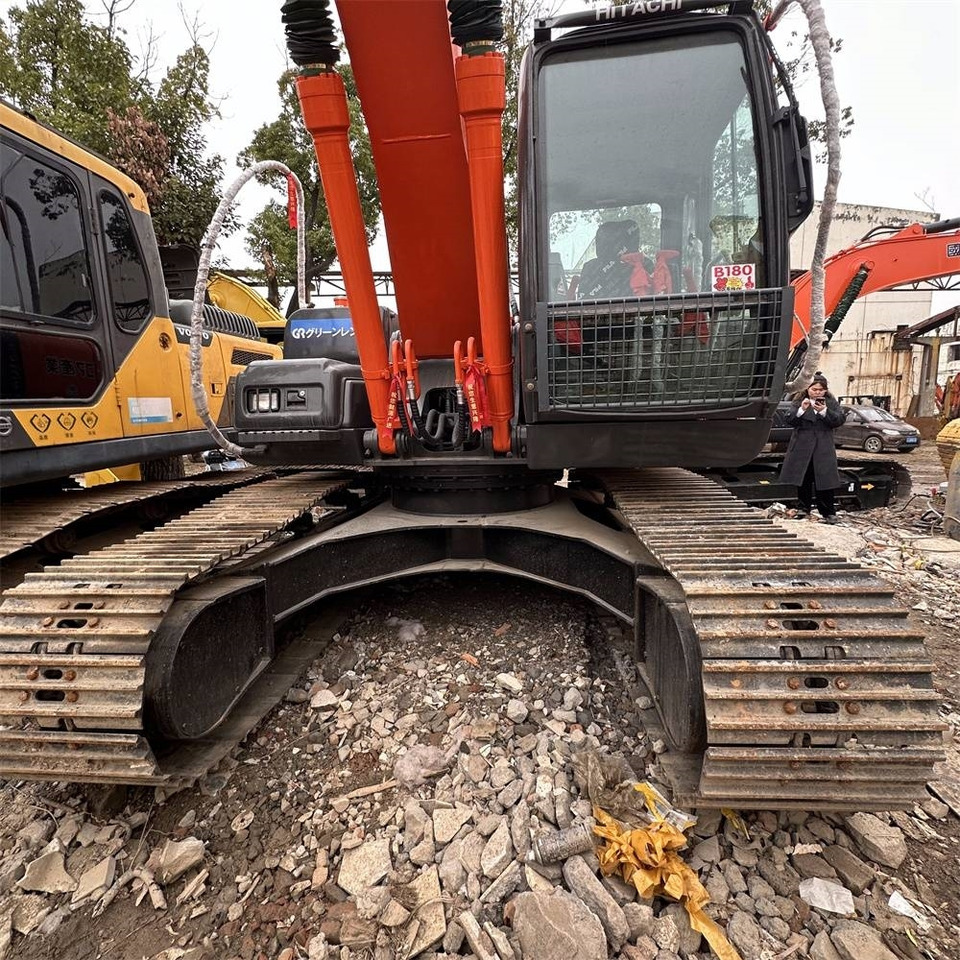 Hitachi ZX 200-3 G - Ερπυστριοφόρος εκσκαφέας: φωτογραφία 3 Hitachi ZX 200-3 G - Ερπυστριοφόρος εκσκαφέας: φωτογραφία 3