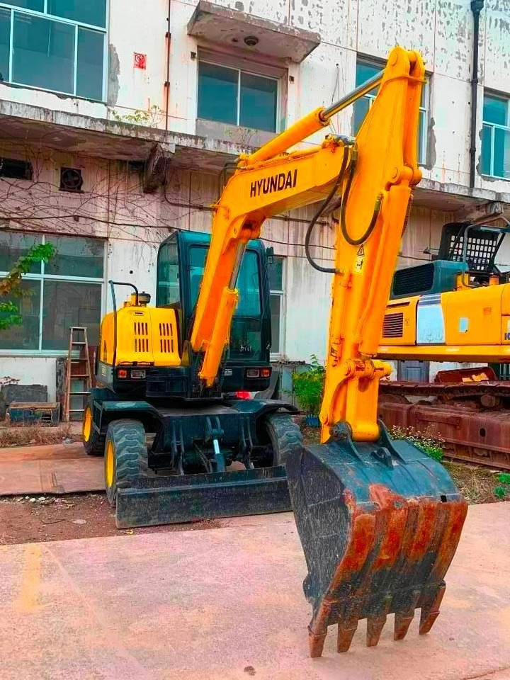 Hyundai Robex 60 W-7  - Τροχοφόρος εκσκαφέας: φωτογραφία 2 Hyundai Robex 60 W-7  - Τροχοφόρος εκσκαφέας: φωτογραφία 2