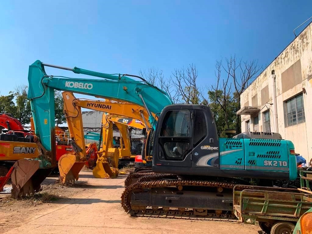 Kobelco SK 210 LC-8 - Ερπυστριοφόρος εκσκαφέας: φωτογραφία 2 Kobelco SK 210 LC-8 - Ερπυστριοφόρος εκσκαφέας: φωτογραφία 2