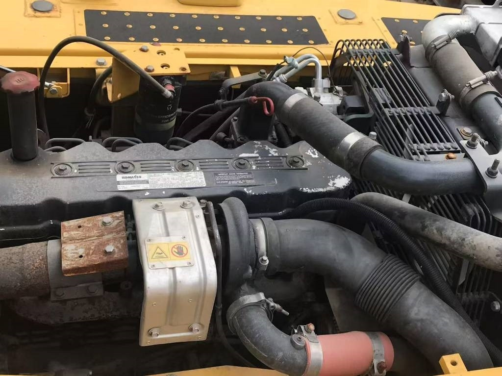 Komatsu PC 200-8 - Ερπυστριοφόρος εκσκαφέας: φωτογραφία 5 Komatsu PC 200-8 - Ερπυστριοφόρος εκσκαφέας: φωτογραφία 5