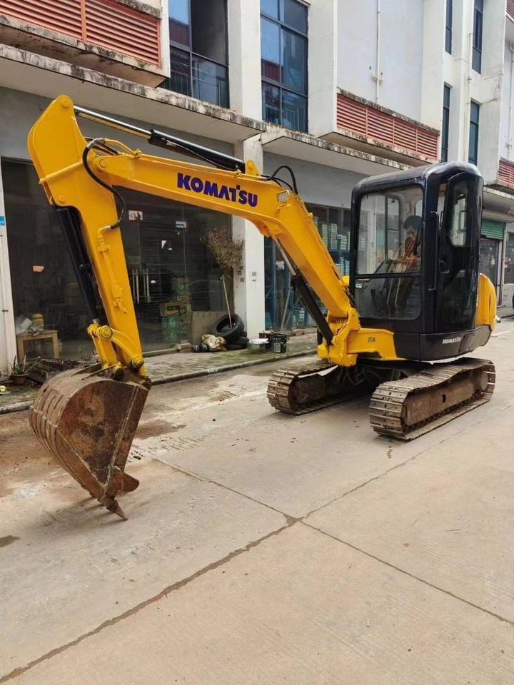 Komatsu PC 35 R-8 - Ερπυστριοφόρος εκσκαφέας: φωτογραφία 1 Komatsu PC 35 R-8 - Ερπυστριοφόρος εκσκαφέας: φωτογραφία 1
