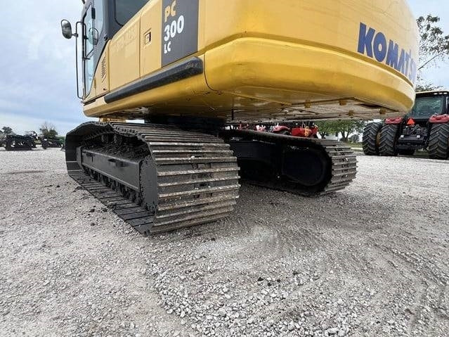 Komatsu PC300 - Ερπυστριοφόρος εκσκαφέας: φωτογραφία 4 Komatsu PC300 - Ερπυστριοφόρος εκσκαφέας: φωτογραφία 4