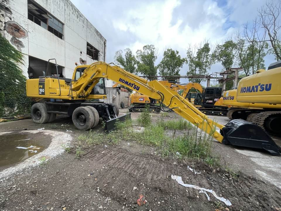 Komatsu PW160-8 - Τροχοφόρος εκσκαφέας: φωτογραφία 1 Komatsu PW160-8 - Τροχοφόρος εκσκαφέας: φωτογραφία 1