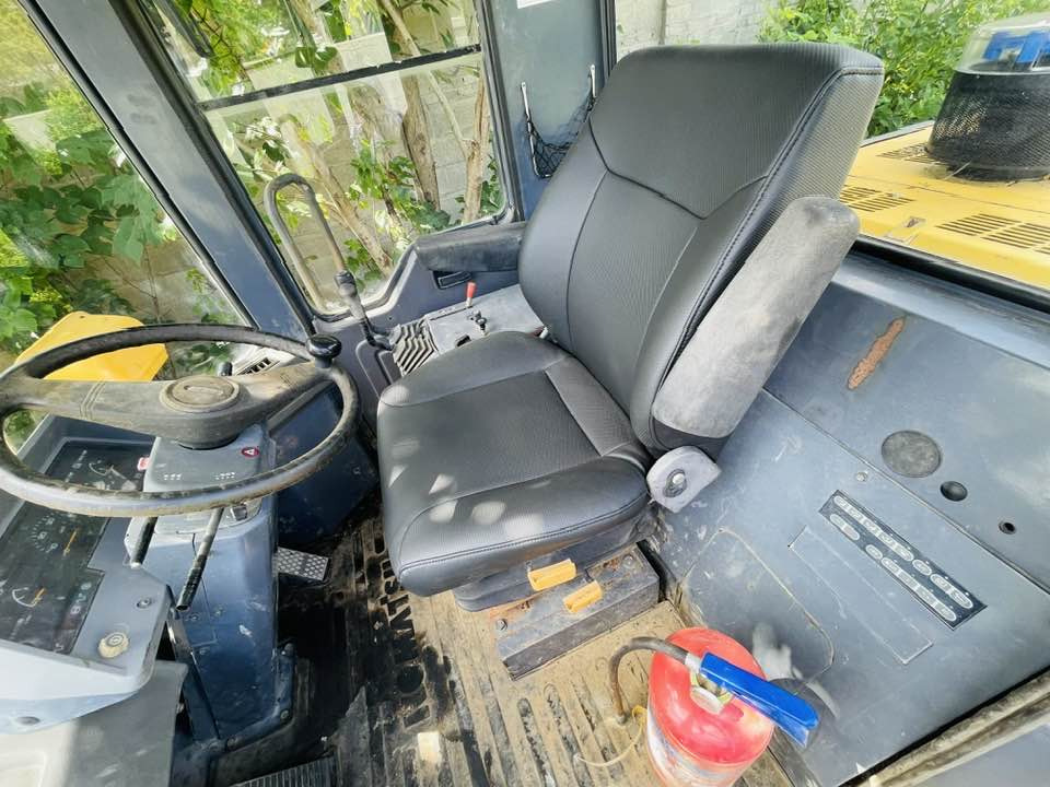 Komatsu WA380-8 - Ελαστιχοφόρος φορτωτής: φωτογραφία 5 Komatsu WA380-8 - Ελαστιχοφόρος φορτωτής: φωτογραφία 5