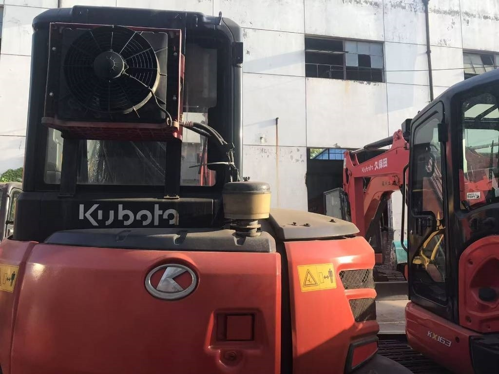 Kubota KX 165 - Ερπυστριοφόρος εκσκαφέας: φωτογραφία 2 Kubota KX 165 - Ερπυστριοφόρος εκσκαφέας: φωτογραφία 2