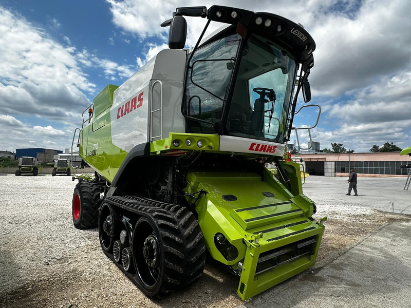 Claas Lexion 770 TT - Θεριζοαλωνιστική μηχανή: φωτογραφία 3 Claas Lexion 770 TT - Θεριζοαλωνιστική μηχανή: φωτογραφία 3