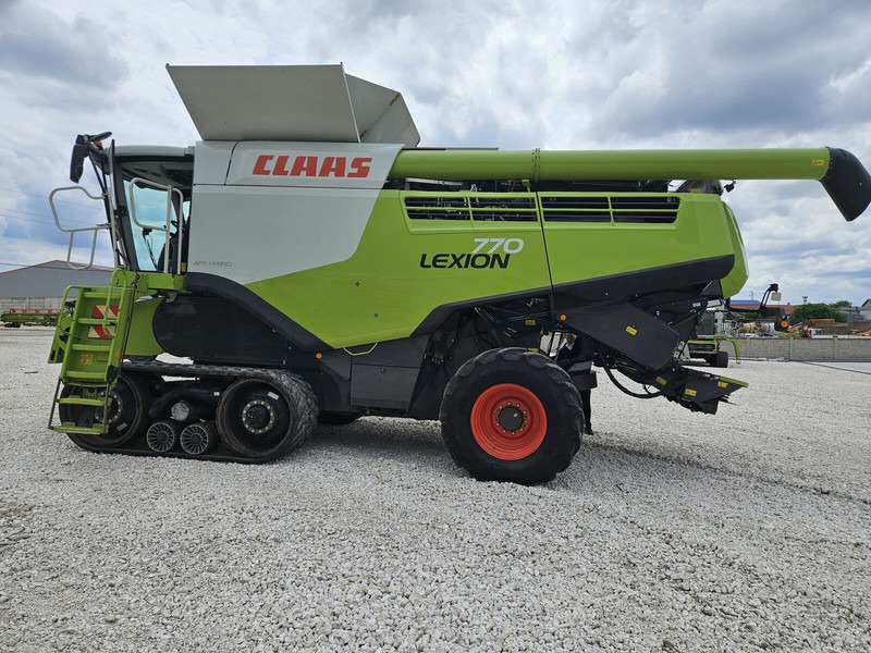 Claas Lexion 770 TT - Θεριζοαλωνιστική μηχανή: φωτογραφία 3 Claas Lexion 770 TT - Θεριζοαλωνιστική μηχανή: φωτογραφία 3