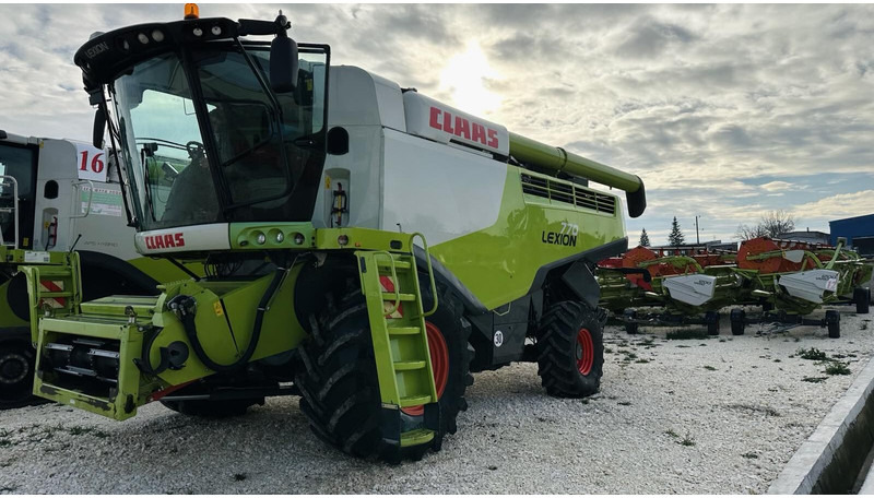 Claas Lexion 770 - Θεριζοαλωνιστική μηχανή: φωτογραφία 1 Claas Lexion 770 - Θεριζοαλωνιστική μηχανή: φωτογραφία 1