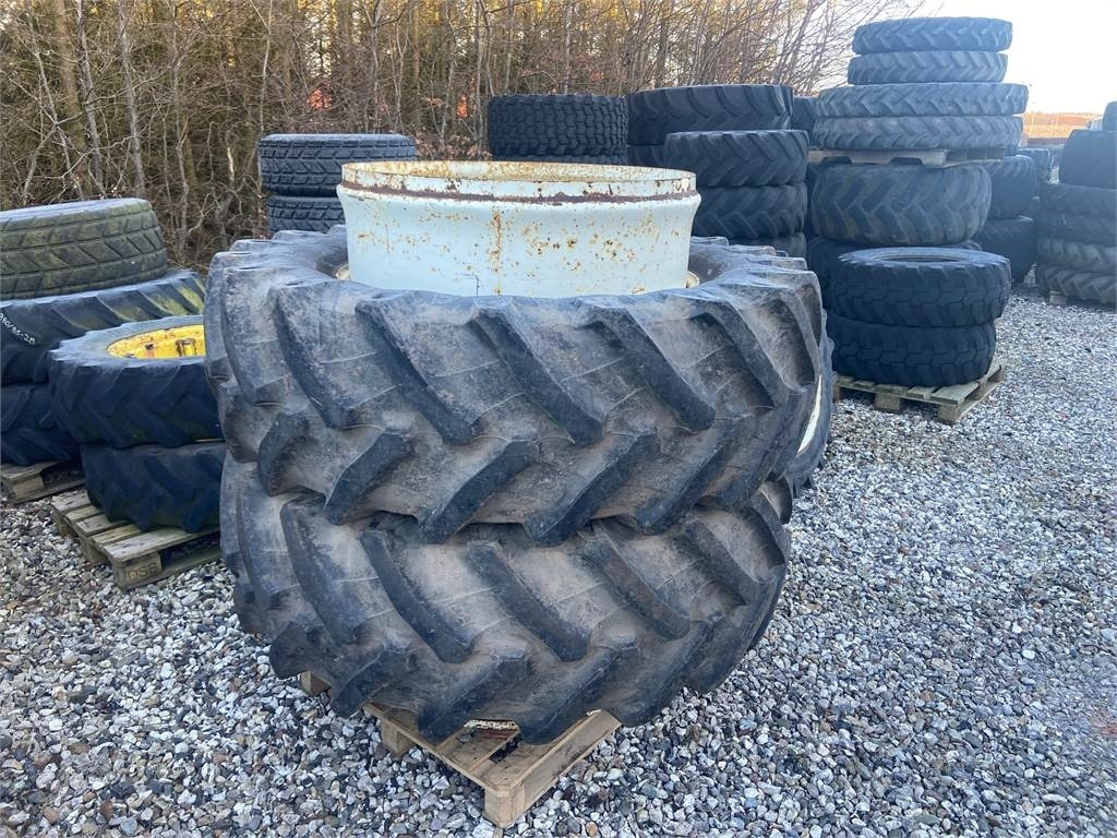 Firestone 600/65X38 - Ελαστικό: φωτογραφία 1 Firestone 600/65X38 - Ελαστικό: φωτογραφία 1