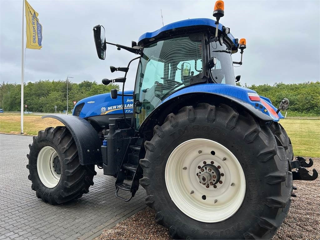 New Holland T7.270AC KEY - Τρακτέρ: φωτογραφία 4 New Holland T7.270AC KEY - Τρακτέρ: φωτογραφία 4