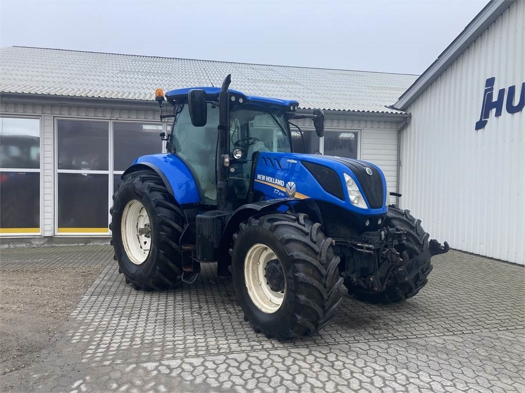 New Holland T7.270AC MY 15 - Τρακτέρ: φωτογραφία 3 New Holland T7.270AC MY 15 - Τρακτέρ: φωτογραφία 3