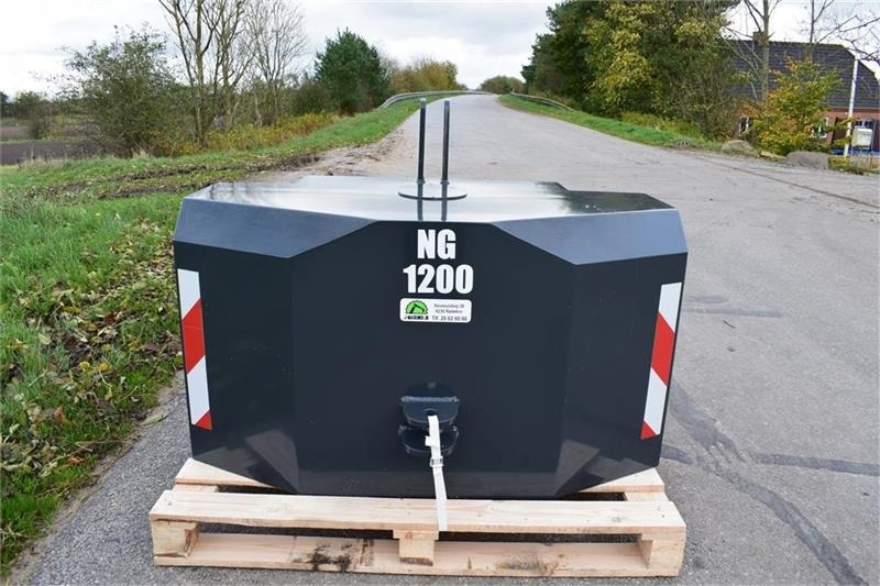 - - - 1200 kilo J-Maskiner - Αντίβαρο για Γεωργικά μηχανήματα: φωτογραφία 1 - - - 1200 kilo J-Maskiner - Αντίβαρο για Γεωργικά μηχανήματα: φωτογραφία 1