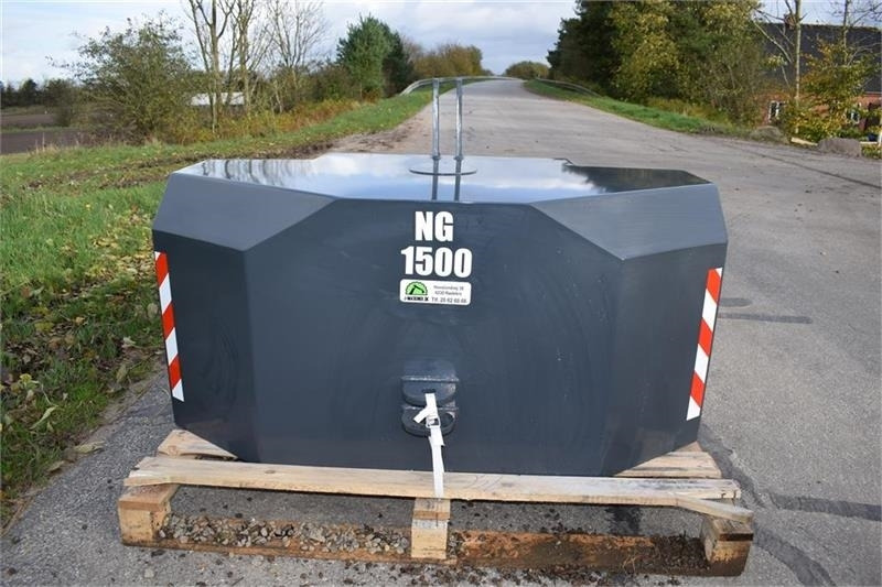 - - - 1500 kilo J-Maskiner - Αντίβαρο για Γεωργικά μηχανήματα: φωτογραφία 1 - - - 1500 kilo J-Maskiner - Αντίβαρο για Γεωργικά μηχανήματα: φωτογραφία 1