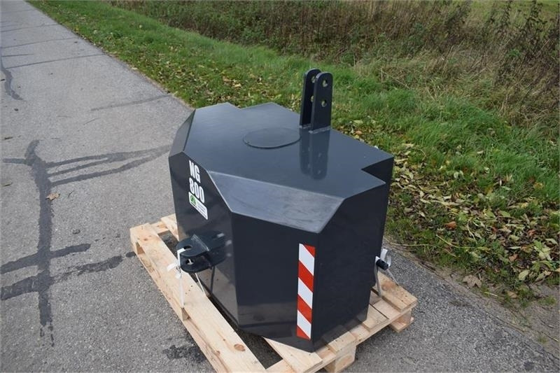 - - - 800 kilo J-Maskiner - Αντίβαρο για Γεωργικά μηχανήματα: φωτογραφία 2 - - - 800 kilo J-Maskiner - Αντίβαρο για Γεωργικά μηχανήματα: φωτογραφία 2