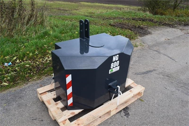 - - - 800 kilo J-Maskiner - Αντίβαρο για Γεωργικά μηχανήματα: φωτογραφία 3 - - - 800 kilo J-Maskiner - Αντίβαρο για Γεωργικά μηχανήματα: φωτογραφία 3