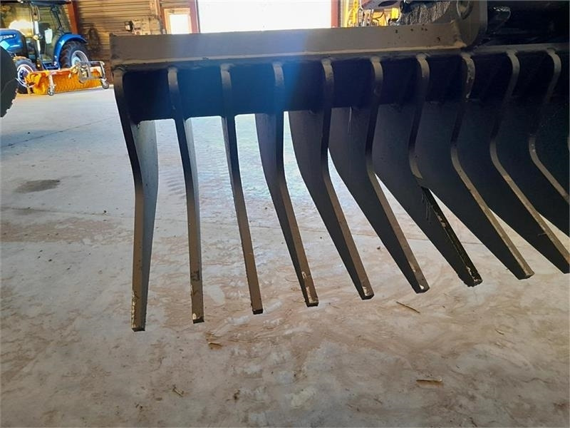- - - CP METAL RIVE - Χορτοσυλλέκτης: φωτογραφία 3 - - - CP METAL RIVE - Χορτοσυλλέκτης: φωτογραφία 3