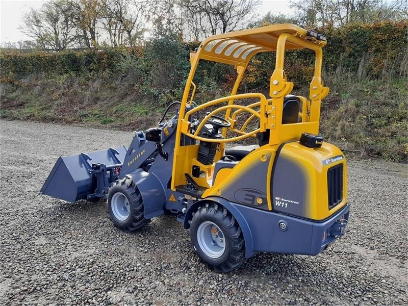 Eurotrac W11 - Σπαστός φορτωτής: φωτογραφία 3 Eurotrac W11 - Σπαστός φορτωτής: φωτογραφία 3