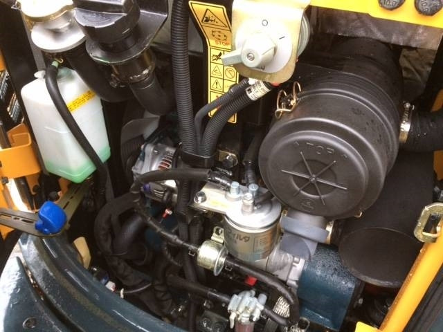 Hyundai R25 AK - Μίνι εκσκαφέας: φωτογραφία 4 Hyundai R25 AK - Μίνι εκσκαφέας: φωτογραφία 4