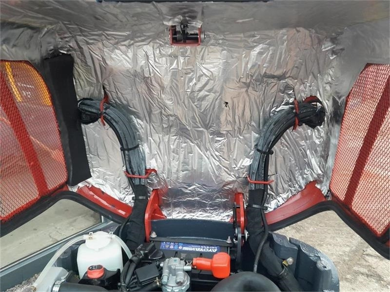 Μίνι εκσκαφέας Mole M12 FABRIKS NY: φωτογραφία 17