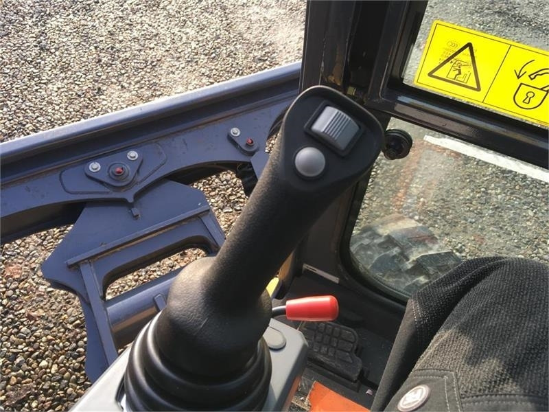 Μίνι εκσκαφέας XCMG 5.7 tons: φωτογραφία 10 Μίνι εκσκαφέας XCMG 5.7 tons: φωτογραφία 10