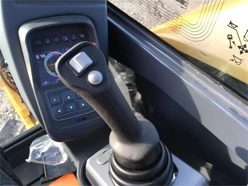 Μίνι εκσκαφέας XCMG 5.7 tons: φωτογραφία 9 Μίνι εκσκαφέας XCMG 5.7 tons: φωτογραφία 9