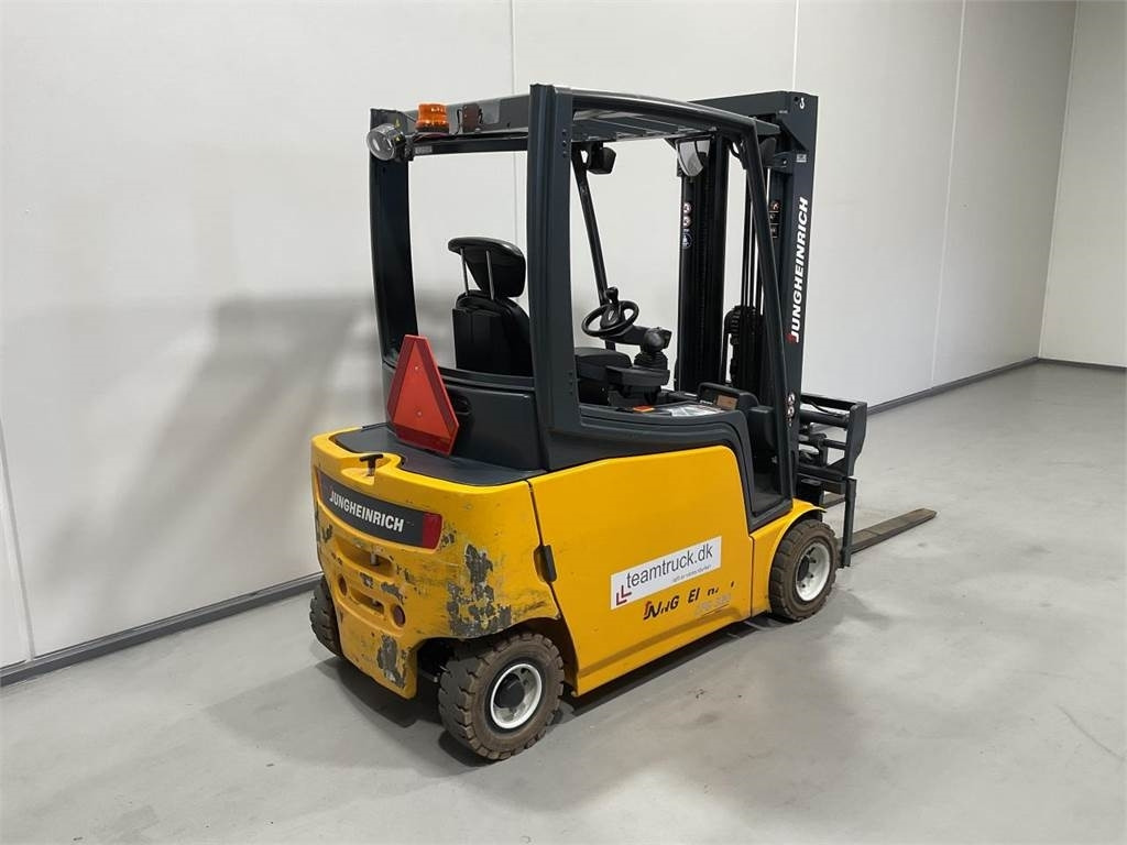 Jungheinrich EFG 320  - Ηλεκτροκίνητο περονοφόρο: φωτογραφία 2 Jungheinrich EFG 320  - Ηλεκτροκίνητο περονοφόρο: φωτογραφία 2