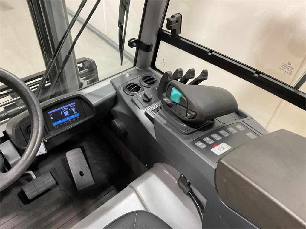 Ηλεκτροκίνητο περονοφόρο Jungheinrich EFG S30: φωτογραφία 6 Ηλεκτροκίνητο περονοφόρο Jungheinrich EFG S30: φωτογραφία 6